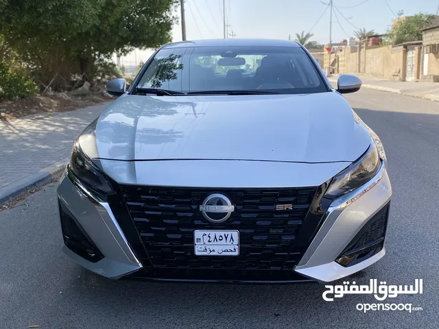 نيسان التما 2023لون فضي