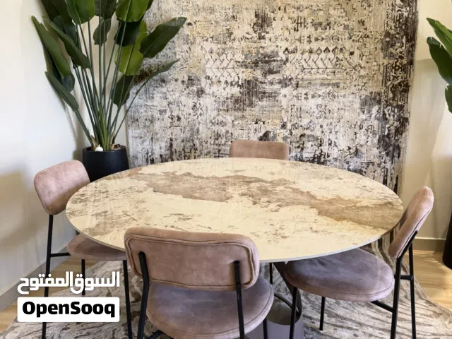 طاولة طعام ماربل ثقيل مع 4 كراسي