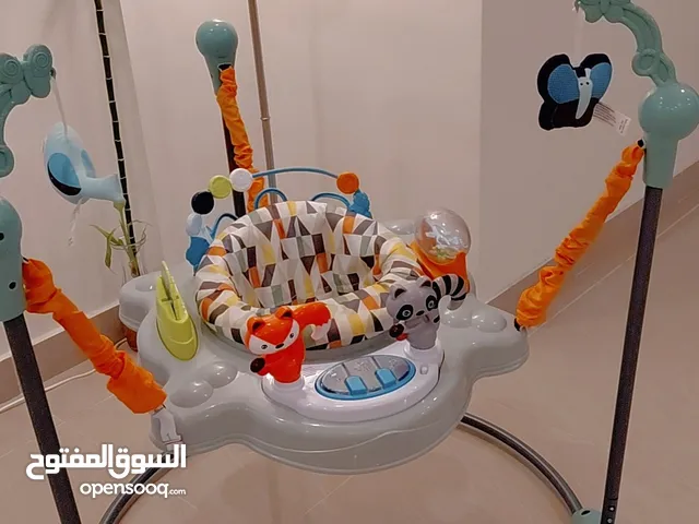 مقعد ونطاطه ماركة جونيور جديد