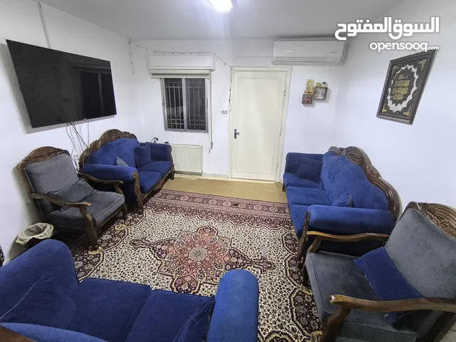 كنب خشب زان حفر شبه جديد للبيع 250د