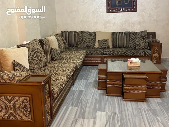 طقم كورنر قعدة (جلوس) مع طاولات