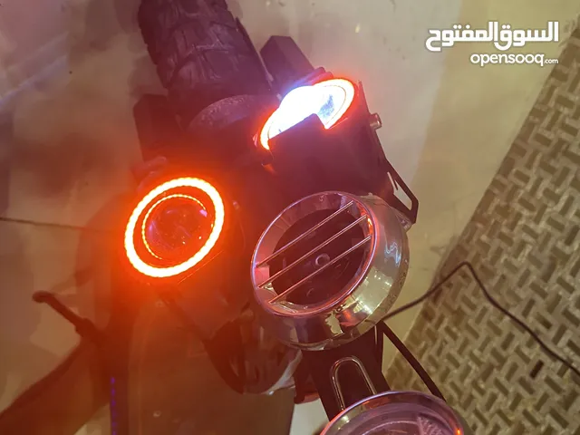 سكوتر الوحش للبيع يشكو من النور ويشكو من الكفر الخلفي مايتحرك يبي له تعديل او تغيير الحديده الخلفيه