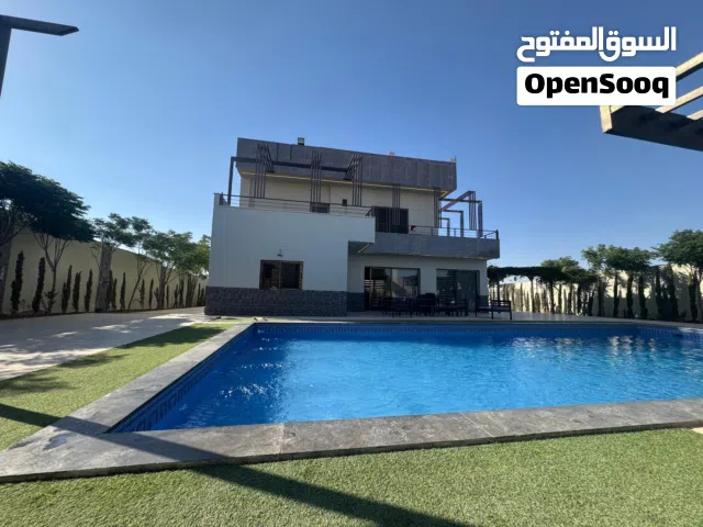 مزرعه فاخره للأيجار اليومي