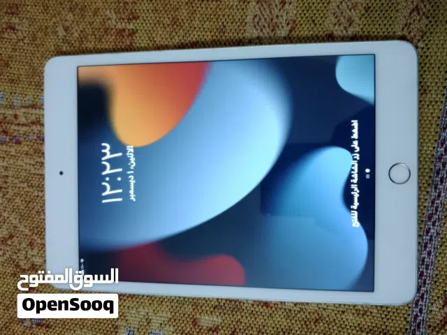 Apple iPad 128 GB in Al Riyadh