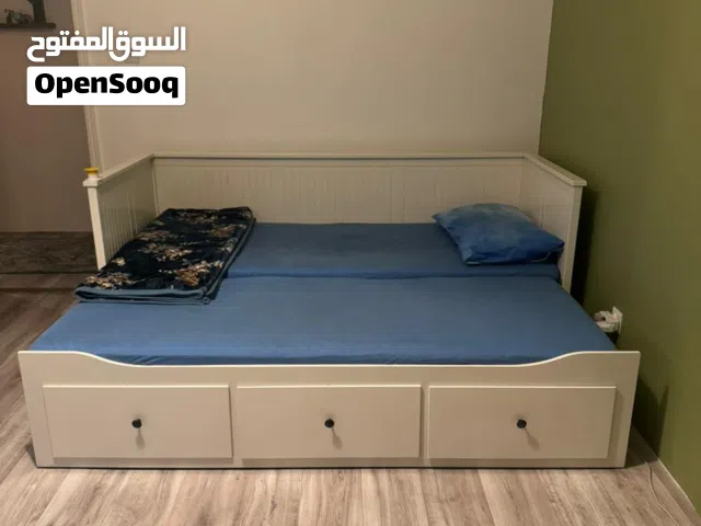 ikea bed white color without mattress