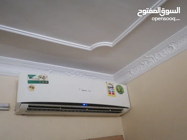 اثاث للبيع مكيف اسبلت جلستين كنب دراجه رياضيه ..............