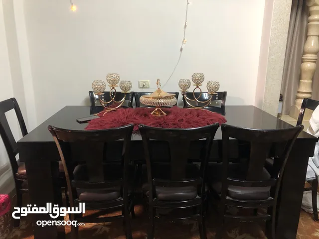 طاولة سفرة كبيرة للبيع  الخليل