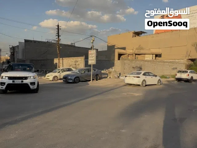 قطعة ارض ركن تجاري للبيع موقع كراده بواجهة 28 م