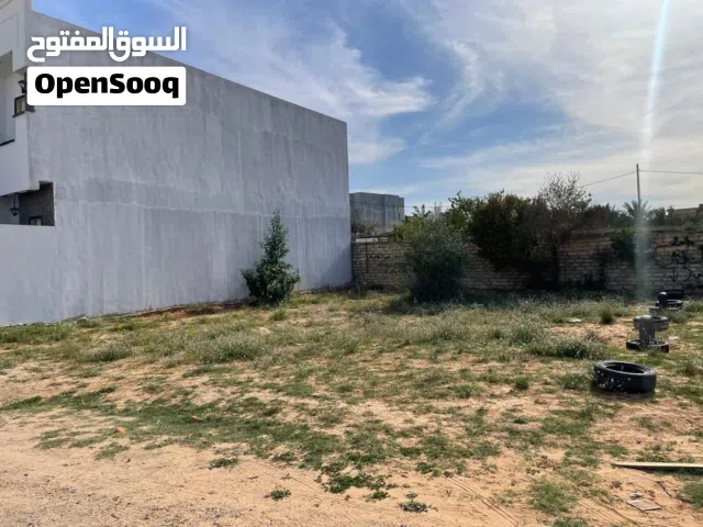 ارض للبيع في عين زاره بالقرب من مسجد الكحيلي