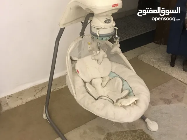 كرسي هزاز نضيف