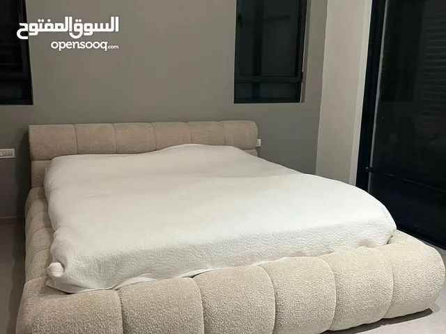 تخت مفرد ومجوز