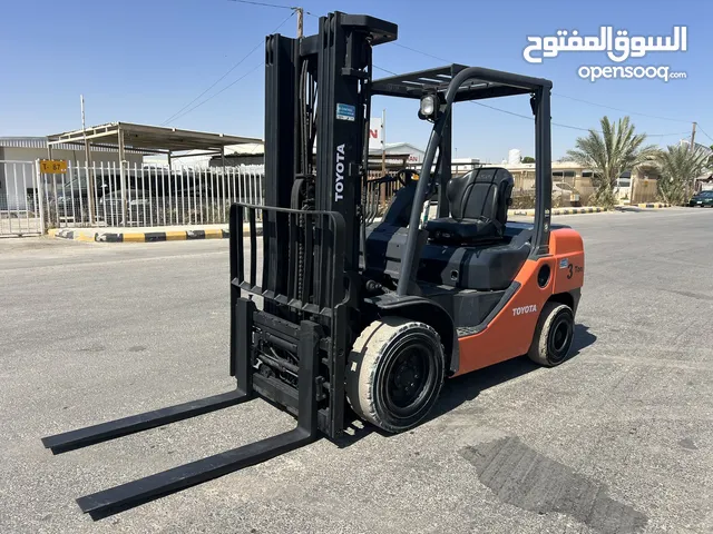 رافعة شوكية TOYOTA