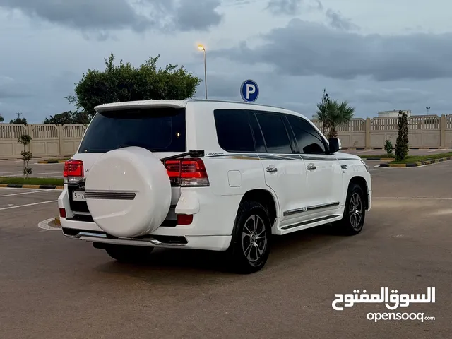 Used Toyota Land Cruiser in Misrata