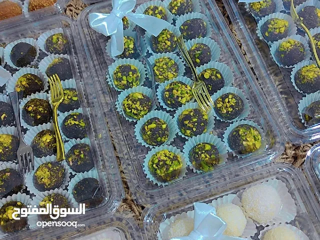 حلويات فاخرة غير تقليدية صنعت بحب تلائم جميع المناسبات وتبهر ضيوفك