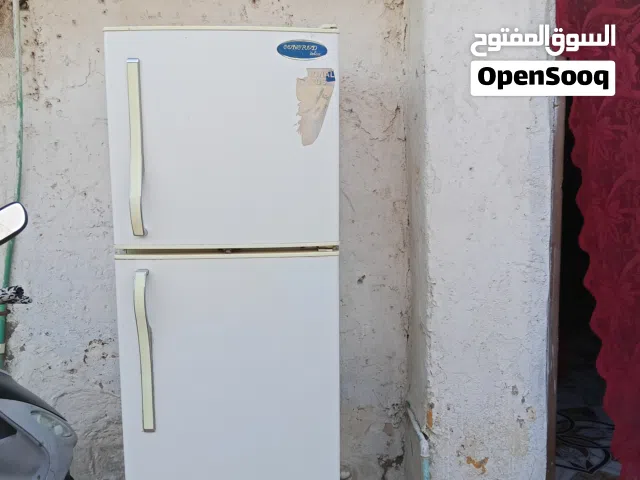 ثلاجة للبيع