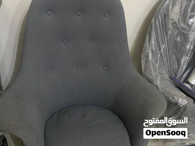 عدد اثنين كرسي في حالة جيدة جدا