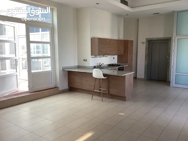 Nice floor in Mangaf for rent with open yard