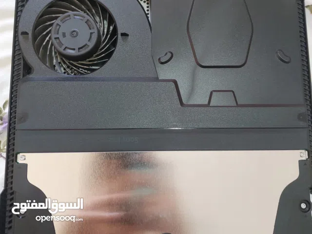 play station 4 pro 1 tera            مستعمل   ب100 kd (يوجد مجال للتفاوض)