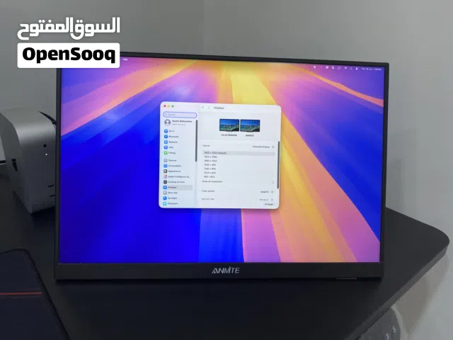 شاشة محمولة للالعاب والكاميرات