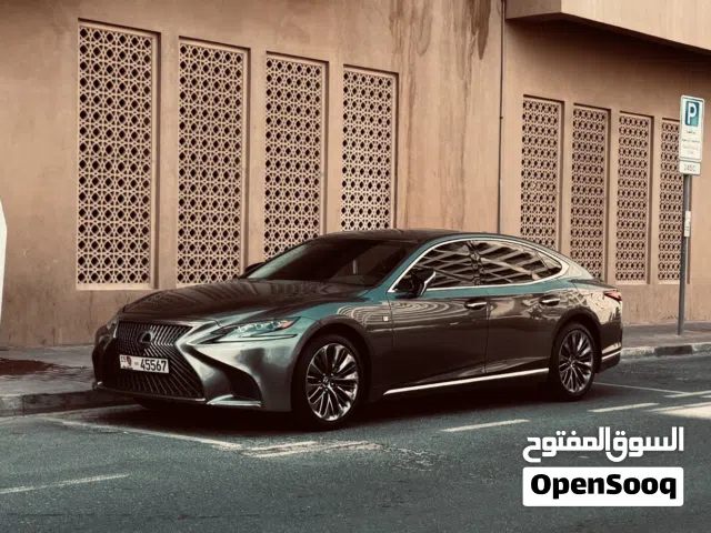 Lexus LS 500 AWD – 2018 Low KM Excellent Condition