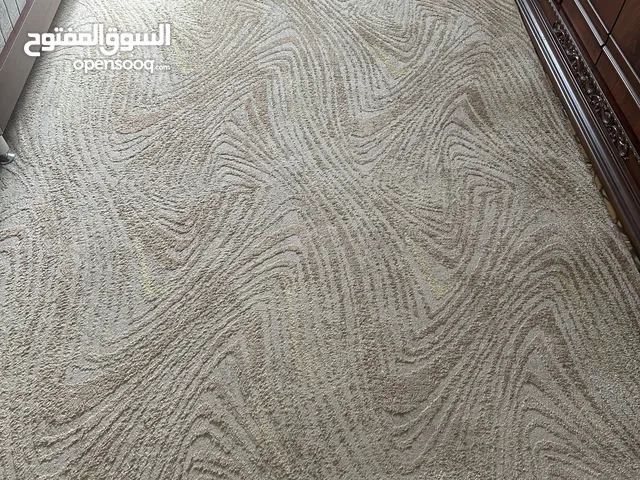 ثلاث قطع موكيت 200 دينار
