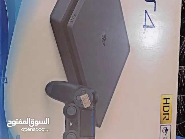 ps4 مستعمل مع الملحقات الاصليه والكارتونه