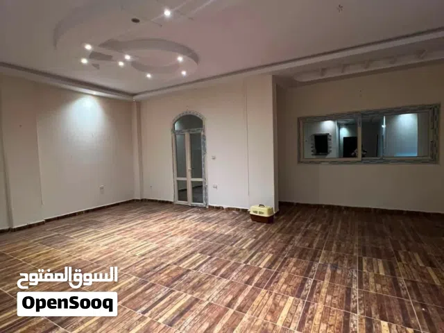 275 m2 4 Bedrooms Apartments for Rent in Giza Sheikh Zayed