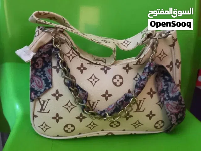 شنط جديدة كلمن وسعرها