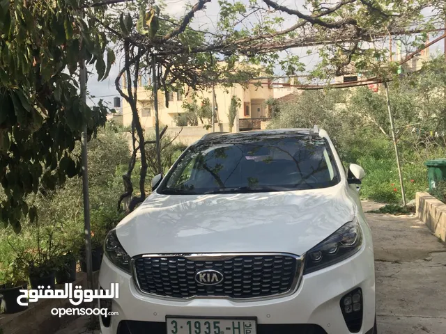 كيا سيرنتو 2018 في الرخصة كامل الاضافات 4*4 محرك 2.2 cc