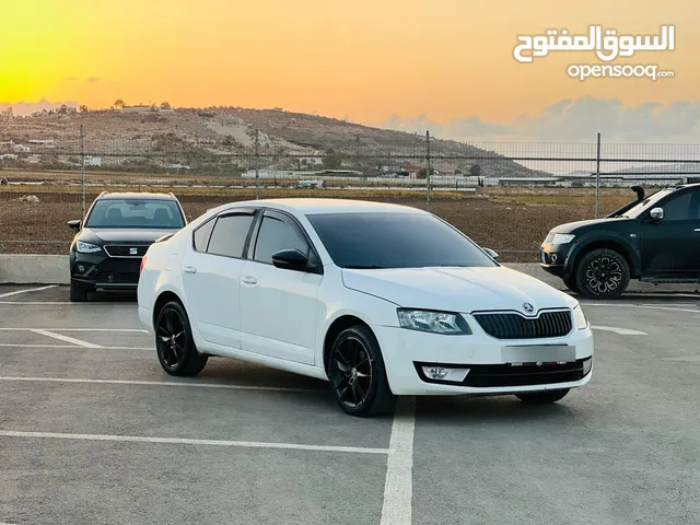 سكودا اكتافيا برايفت غيار عادي 1600 ديزل 2016