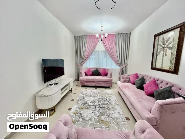 الشارقه التعاون غرفتين وصاله ومطبخ وحمامين بلكونه السعر 5800 شامل انترنت فقط