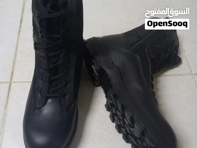 متااااح احذية عسكرية عدد 5 جديدة غير مستعملة بسطار عدد 2 كندرة تكميل عدد 2