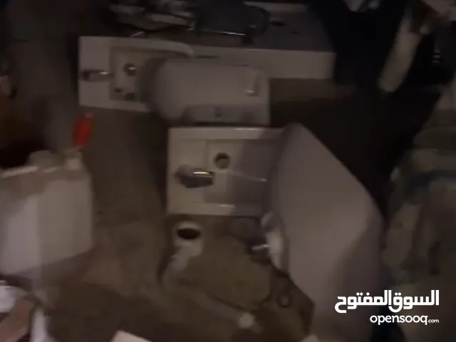 مغسلتين وحمامين وشور بركس