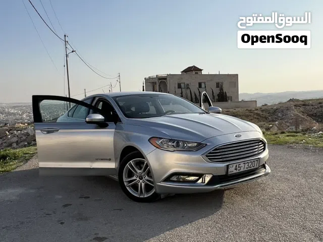 2018 فورد فيوجن SE