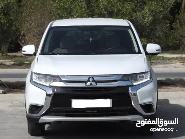 2017 MITSUBISHI OUTLANDER 4WD SUV.