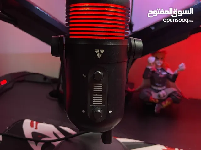 مايك فانتك الغني عن تعريف