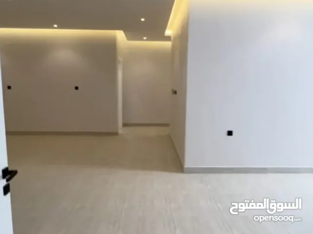 180 m2 4 Bedrooms Apartments for Rent in Jeddah Al Wahah
