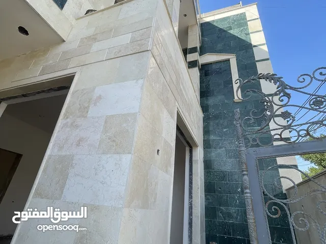 350m2 More than 6 bedrooms Townhouse for Sale in Baghdad Saidiya