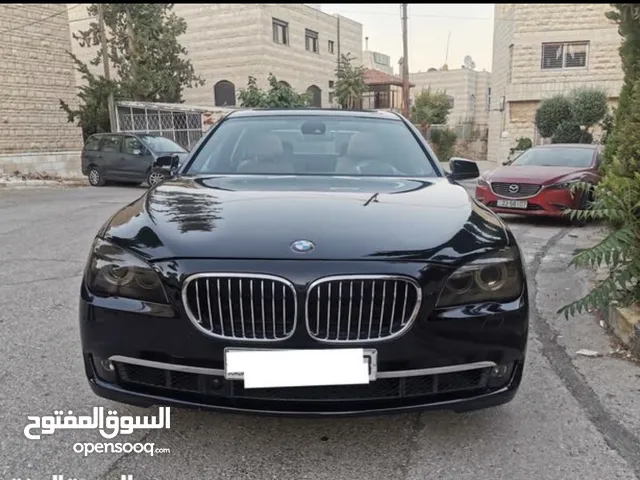 BMW740 بحاله ممتازه وفحص كامل