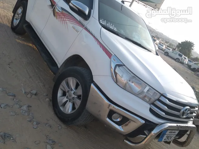 Toyota Hilux DLX in Al Mukalla