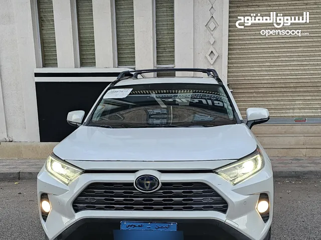 Used Toyota RAV 4 in Sana'a