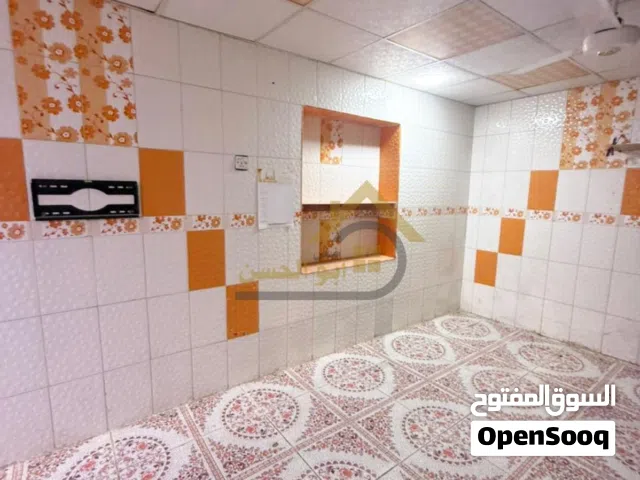 350 m2 3 Bedrooms Townhouse for Rent in Basra Saie