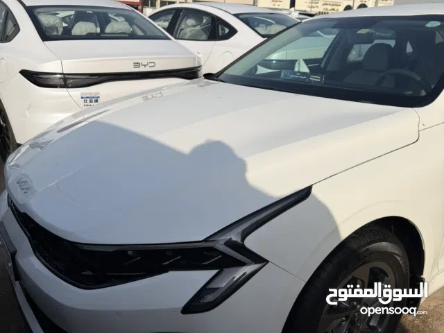 K5  مديل 2024 ماشيه 9000