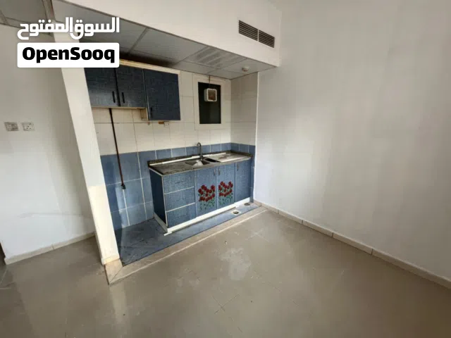 30 m2 Studio Apartments for Rent in Sharjah Al Taawun