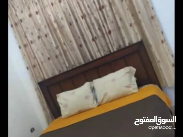 تخت مزدوج للبيع  عرض 190