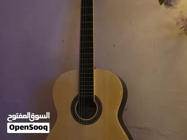 جيتار كلاسيك جديد تماما