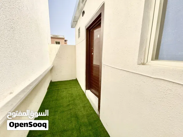 استوديو مفروش مدخل خاص للايجار بمدينه خليفه أ بالقرب من نادي الفرسان
