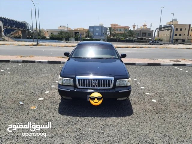 Ford Crown Victoria 2009 in Hawally