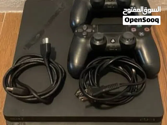 يوجد لدينا أجهزة مختم ps4 سلم مهكر مستخدم نضيف جدا جدا جدا بسعار حلوه الحق الكمية قبل نفاذة