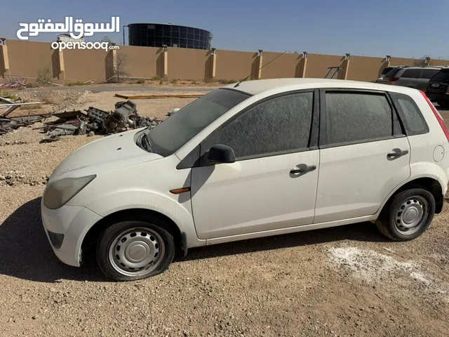 Ford fidge  Manual  with ket  Working need battary  Located in al ain . Hiazzah no fine  For highest